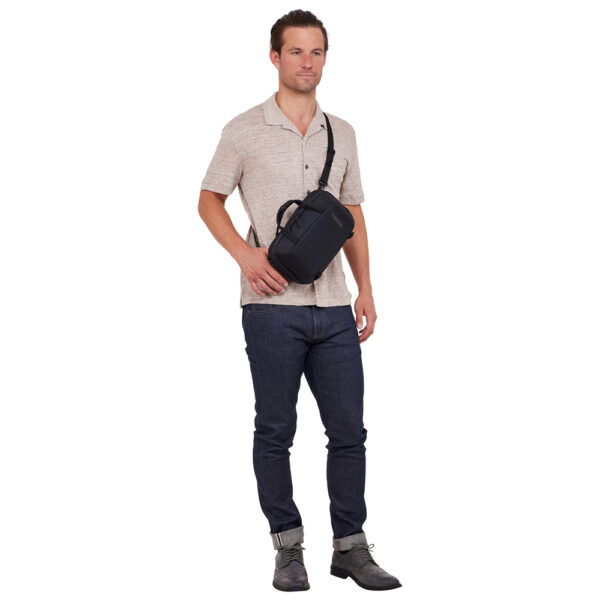 THULE SUBTERRA 2 CROSSBODY 5L BLACK – Image 5