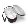 Fresh on the go! Le coolerbag XS de reisenthel est le compagnon fraîcheur malin de toutes vos sorties. Ce petit sac isotherme protège vos boissons et collations de la chaleur et préserve ainsi toute leur saveur. Pour plus de stabilité, vous pouvez glisser facilement le coolerbag XS dans le carrybag XS.