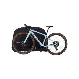 Le moyen le plus sûr et le plus facile de voyager avec votre vélo de route, VTC ou de cyclo-cross, avec un support intégré pour un montage et un maintien appropriés tout au long du trajet. Ce sac est fabriqué en tissus certifiés bluesign® qui garantissent la protection des travailleurs, des consommateurs et de l’environnement. valise vélo de route nouméa