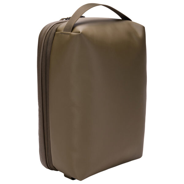 Bagagerie THULE en Nouvelle Calédonie, sac à dos, bandoulière pratiques pour passeport et accessoires. Valises cabines légères compatible Aérien. Disponible sur Nouméa chez Escape New Caledonia et au Concept Store quartier latin. Parfait pour les aventuriers. Les agences de voyages vous conseillent la bagagerie THULE pour vos vacances et votre business. Un trek, une rando ? Nous avons ce qu'il faut chez Escape New Caledonia