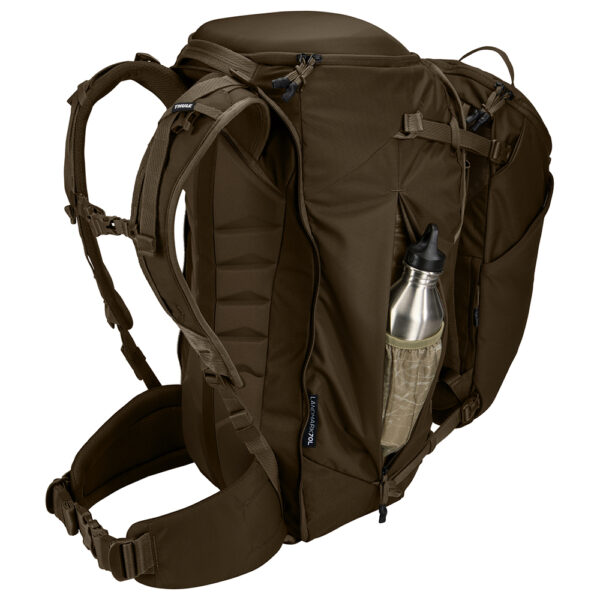 Bagagerie THULE en Nouvelle Calédonie, sac à dos, bandoulière pratiques pour passeport et accessoires. Valises cabines légères compatible Aérien. Disponible sur Nouméa chez Escape New Caledonia et au Concept Store quartier latin. Parfait pour les aventuriers. Les agences de voyages vous conseillent la bagagerie THULE pour vos vacances et votre business. Un trek, une rando ? Nous avons ce qu'il faut chez Escape New Caledonia