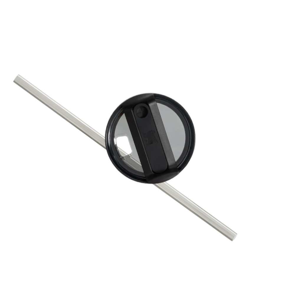 Ce Quencher H2.0 est de taille généreuse (mais pas surdimensionnée) et est doté d’une poignée confortable et pratique ainsi que d’une base étroite qui s'adapte à la plupart des porte-gobelets