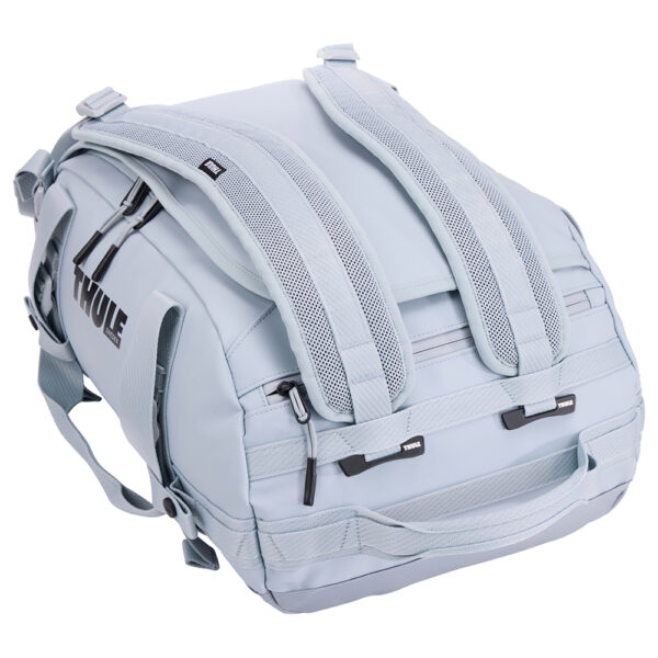 THULE CHASM 30L DUFFEL SOFT BLUE – Image 5