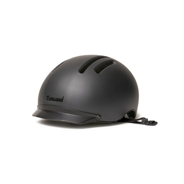 Casques Vélo Thousand en Nouvelle Calédonie. Rouler à Nouméa est très simple en vélo.