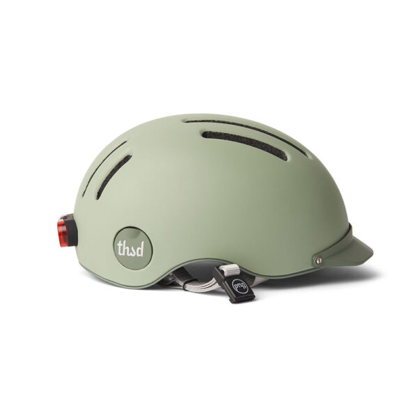Casques Vélo Thousand en Nouvelle Calédonie. Rouler à Nouméa est très simple en vélo.