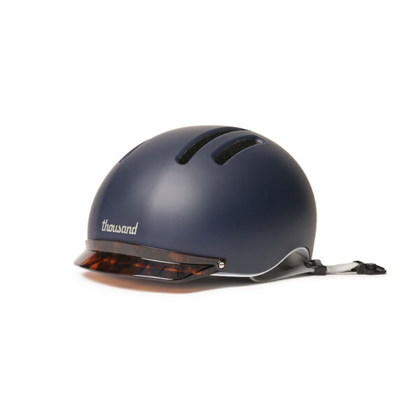 Casques Vélo Thousand en Nouvelle Calédonie. Rouler à Nouméa est très simple en vélo.