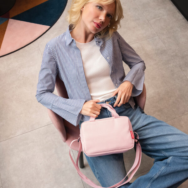 REISENTHEL COOLERBAG TO GO TWIST BLUSH – Image 6