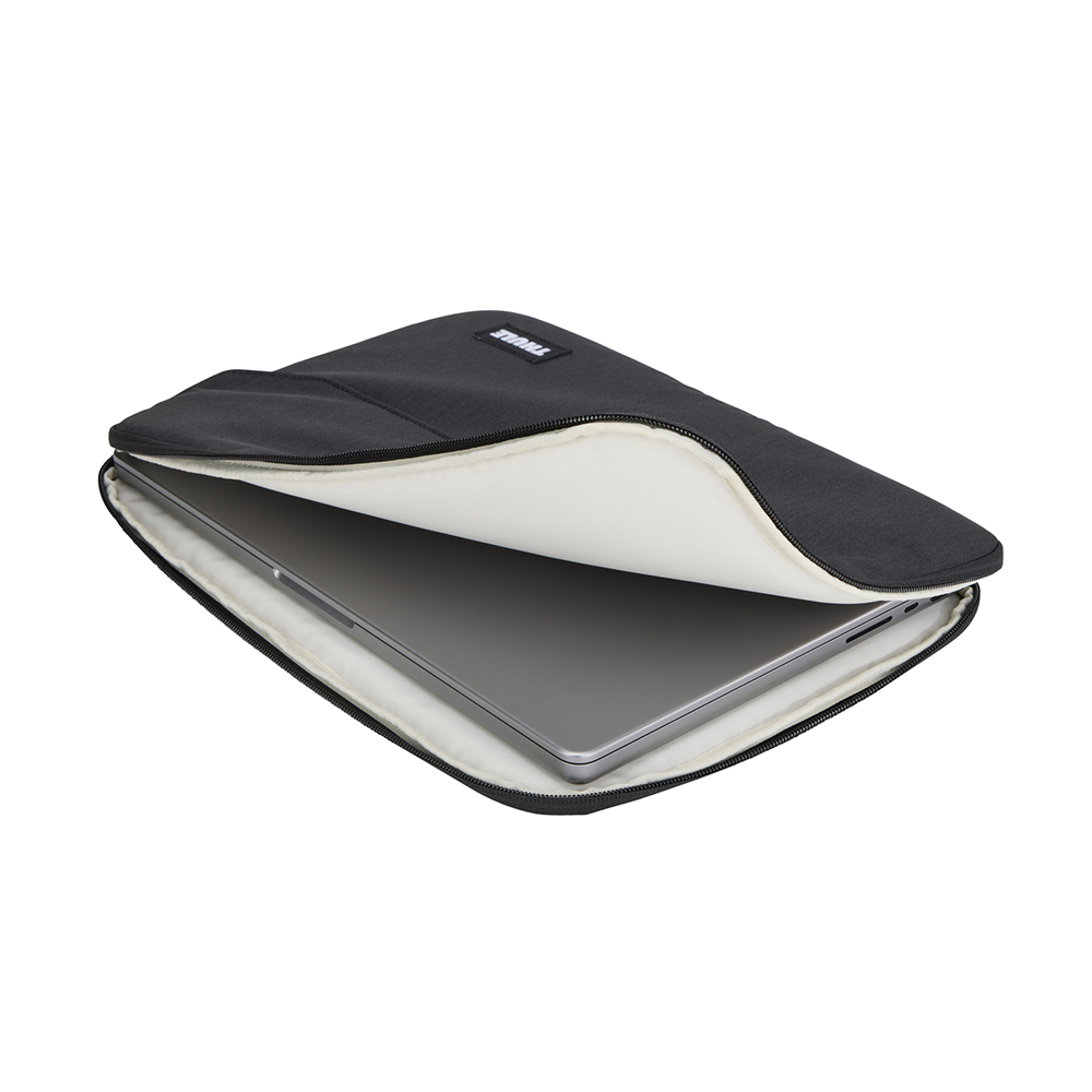 THULE LITHOS SLEEVE 14inch Macbook Black – Image 5