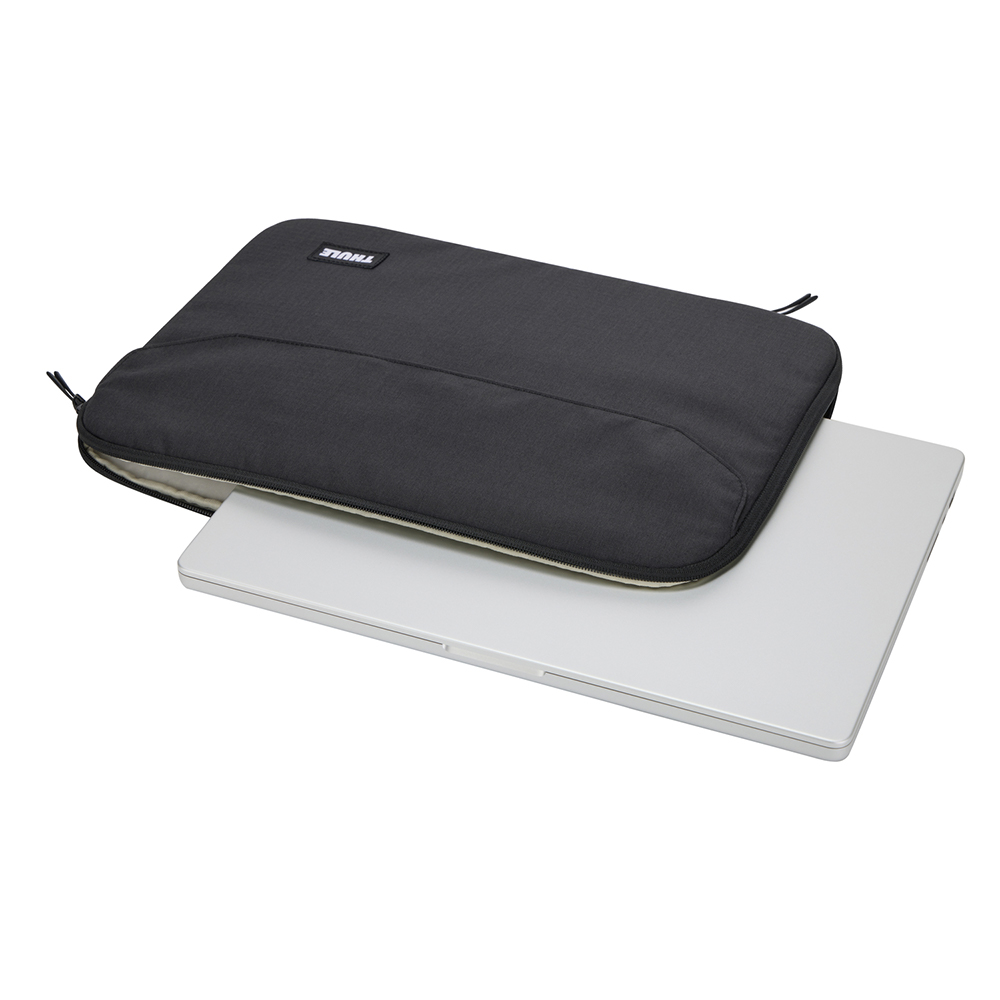 THULE LITHOS SLEEVE 16inch Macbook Black – Image 4