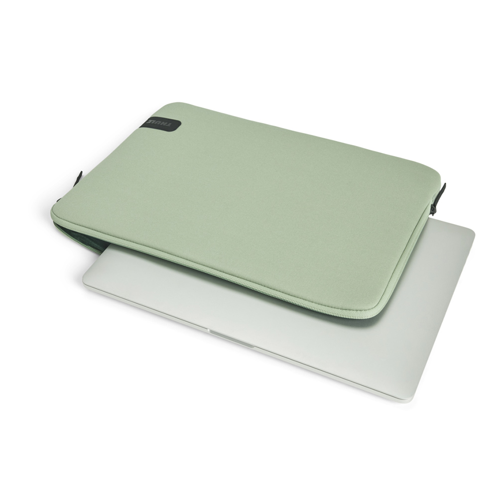 THULE KOYA Housse Ordinateur 16" PC ET Macbook Air Light Green – Image 2